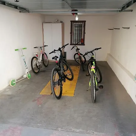 Apartament Lana In Centre With Garage Zadar