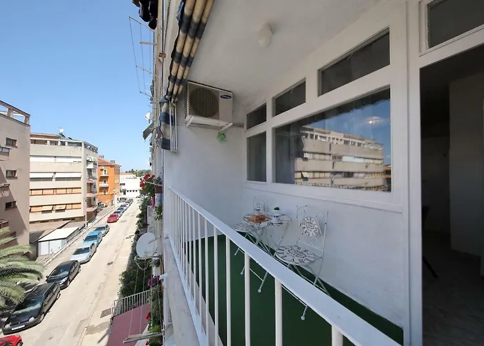 Appartement Cozy Lana In The Center