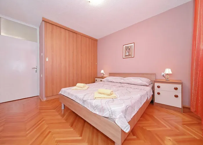 Cozy Lana In The Center Appartement