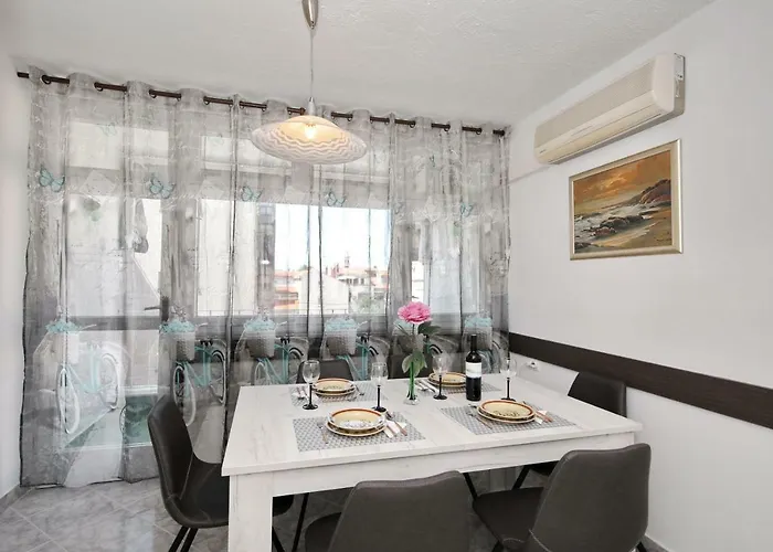 Apartment Cozy Lana In The Center Zadar